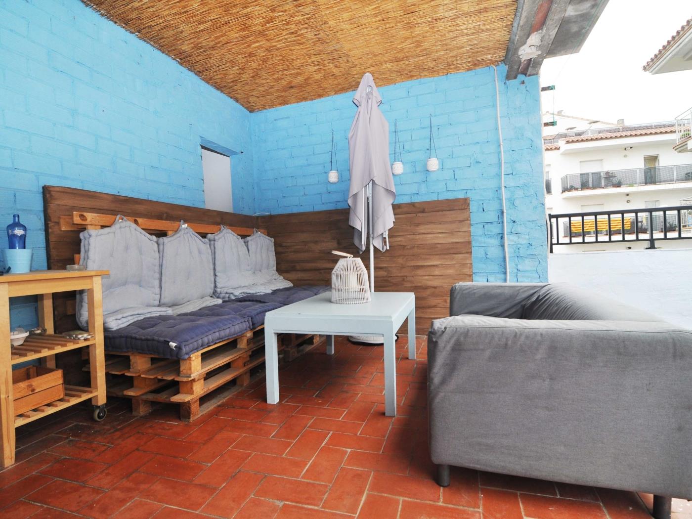 Bonito apartamento en el centro de l'Escala a 5 minutos de la playa. en l'Escala