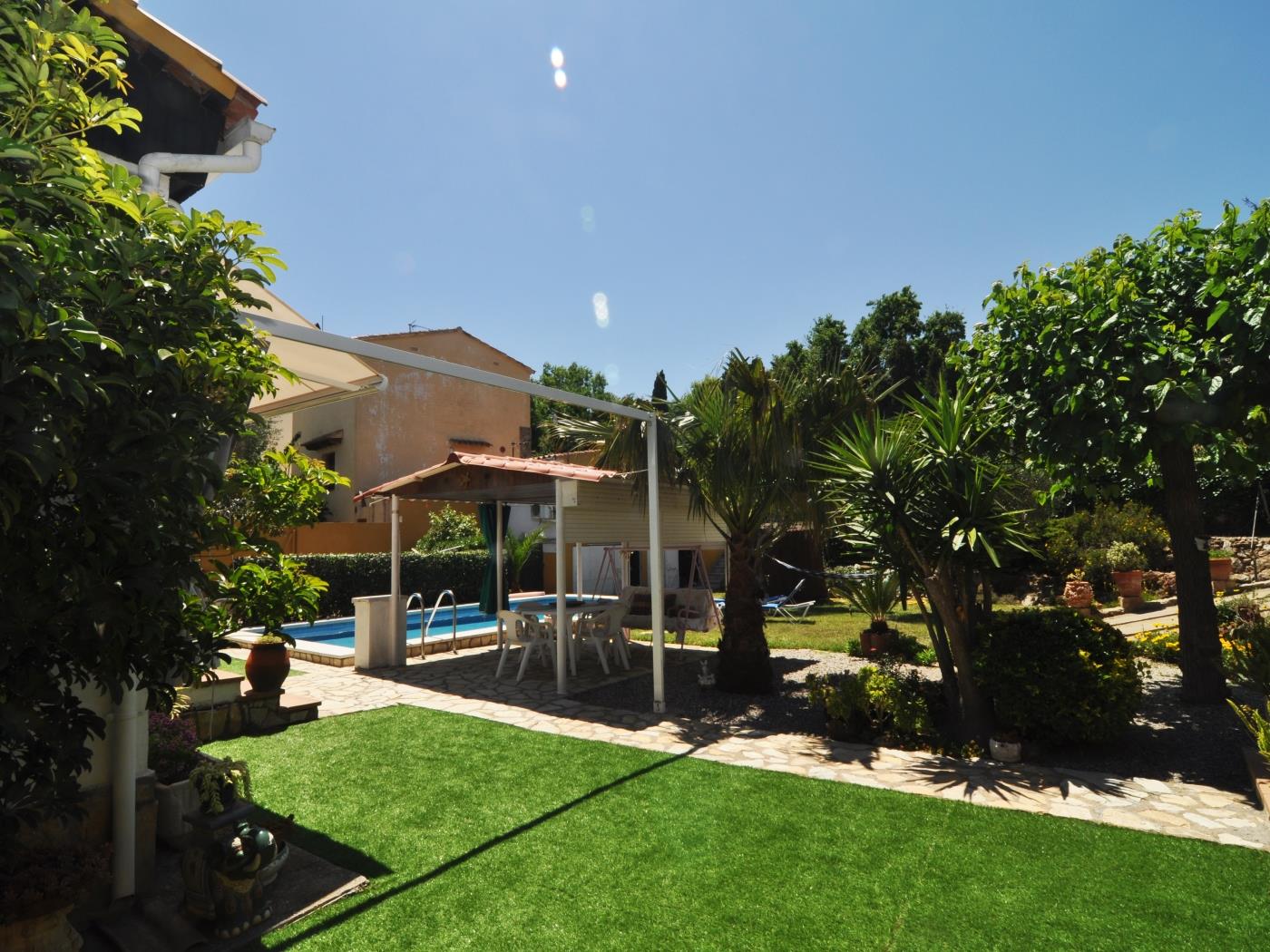 Casa amb piscina privada a 500 metres de la platja. a l'Escala