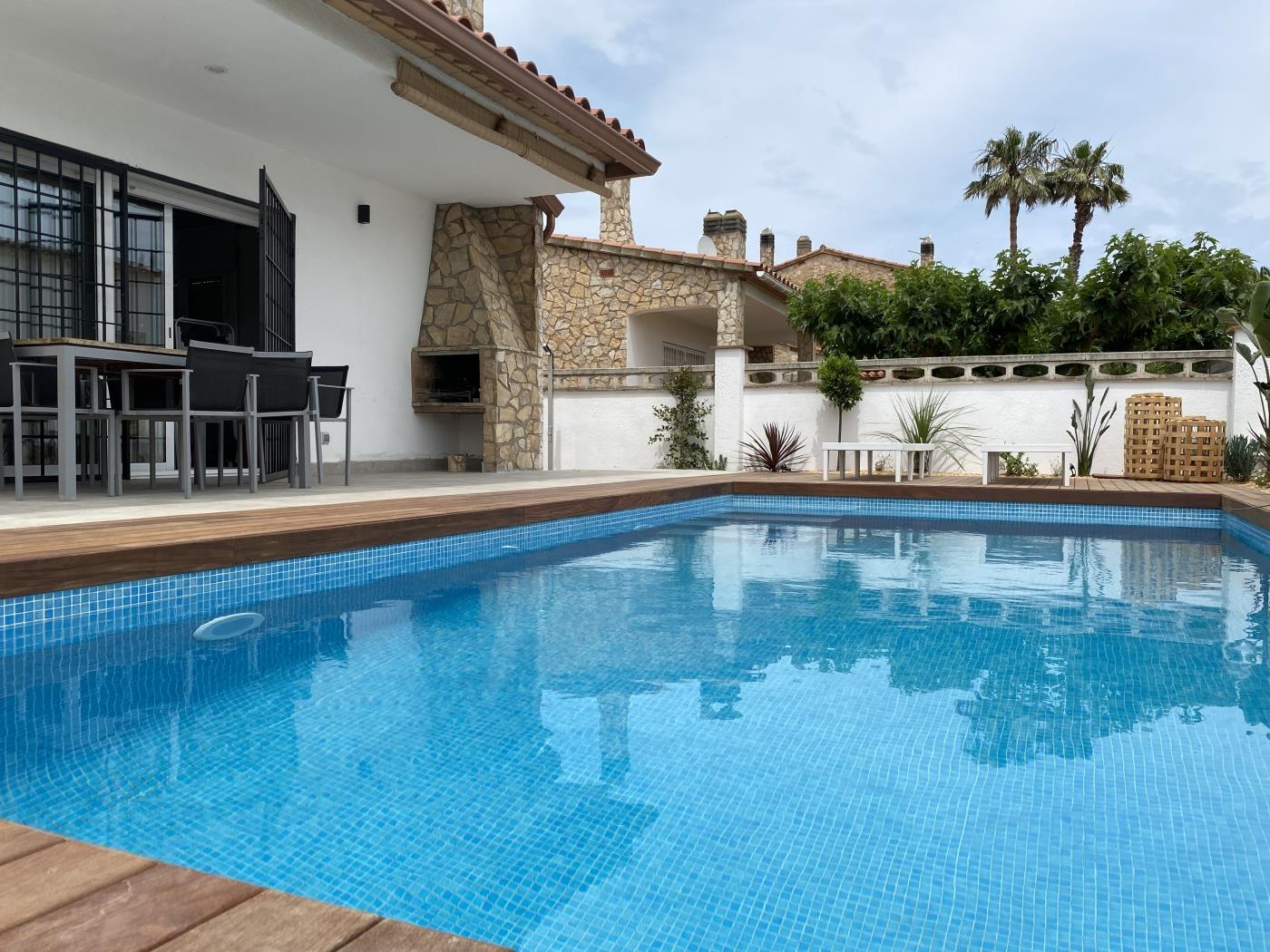 Magnifique maison avec piscine privée à Sant Martí d'Empúries à Sant Martí d'Empúries