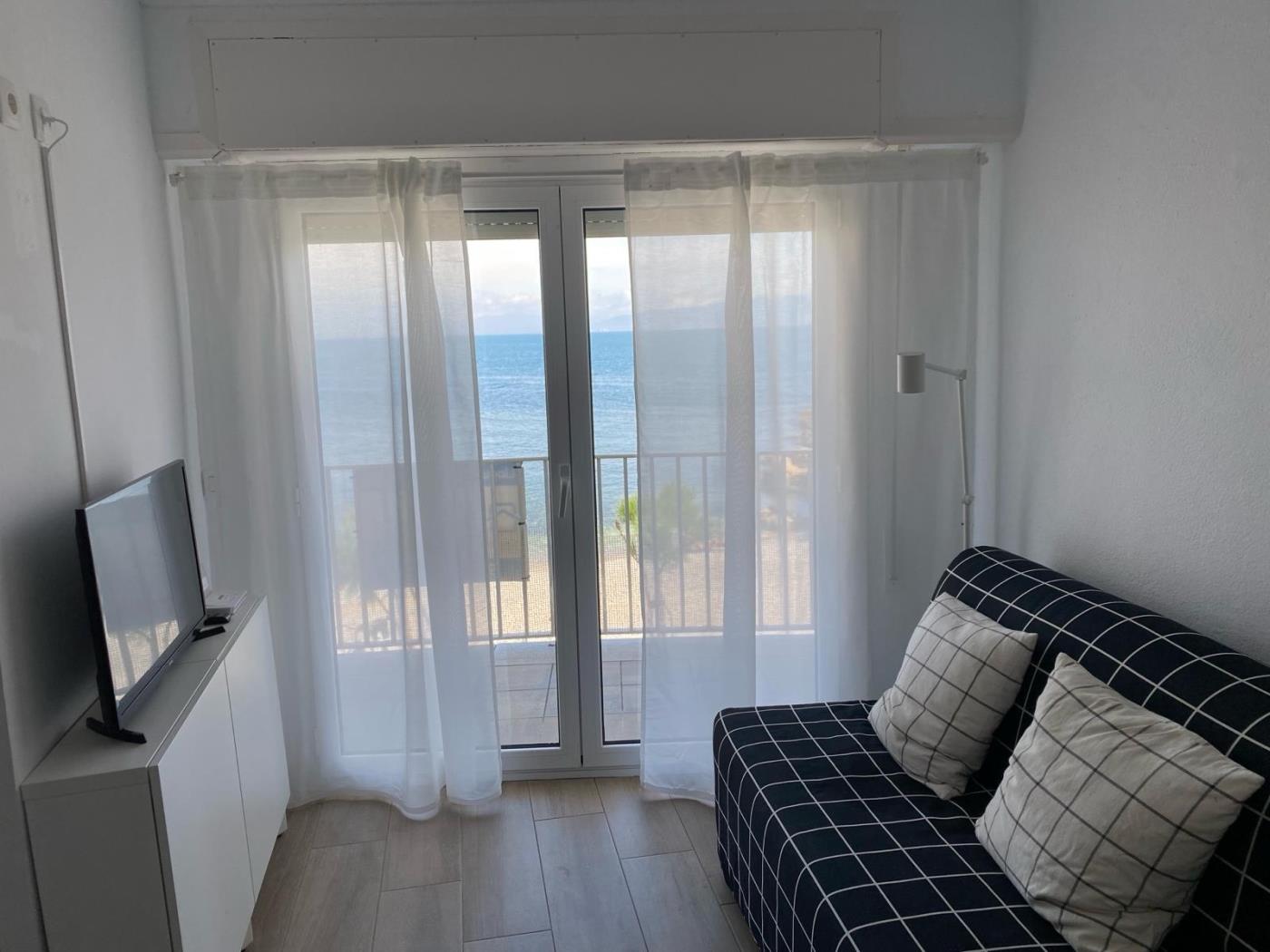 Bonito apartamento con vistas al mar en l'Escala