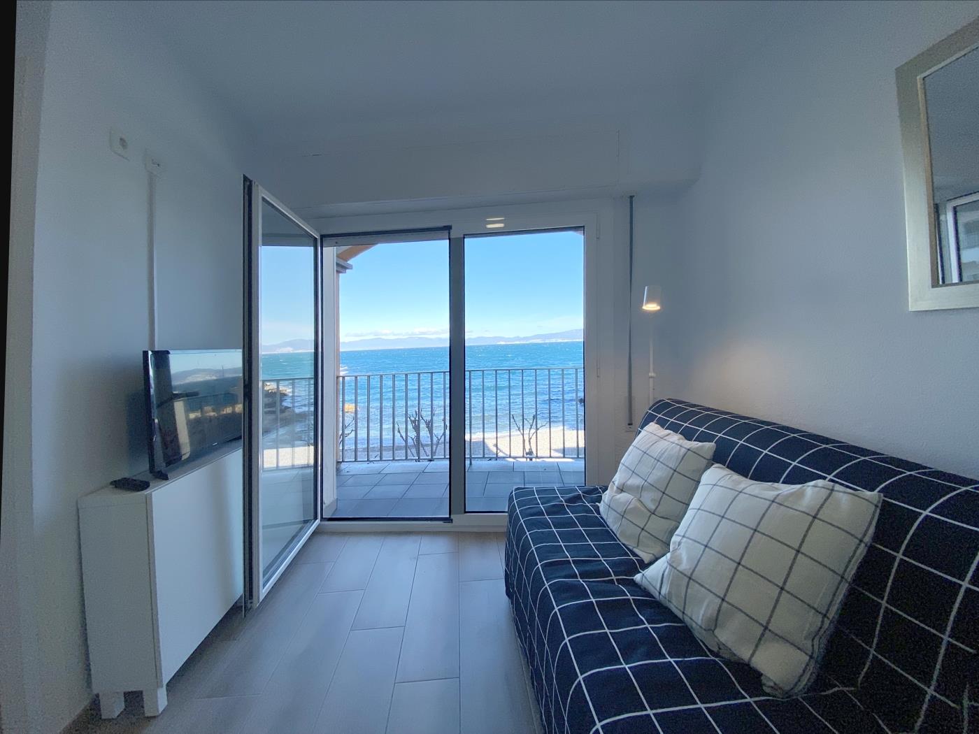 Bonito apartamento con vistas al mar en l'Escala