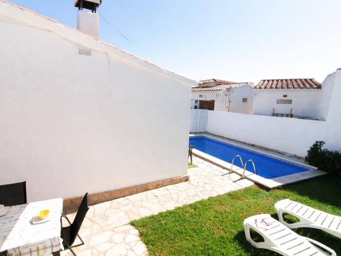 Acogedora casa con piscina privada, Barbacoa y Wi-Fi en l'Escala