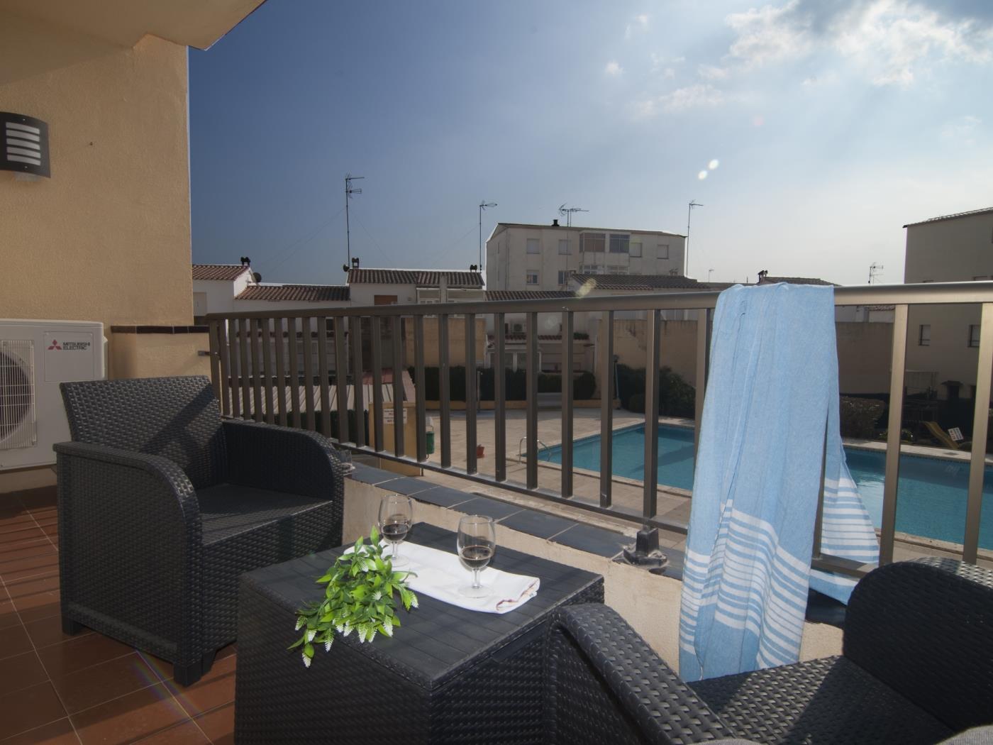 Magnificent apartment with community pool 2 minutes from the beach in l'Escala