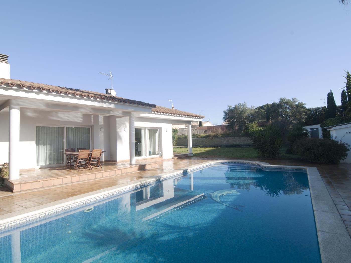 Magnífica villa amb piscina privada, jardí i barbacoa a l'Escala