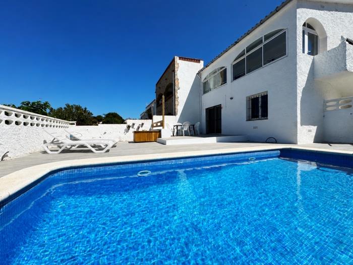 apartamentos ATA associacio Girona