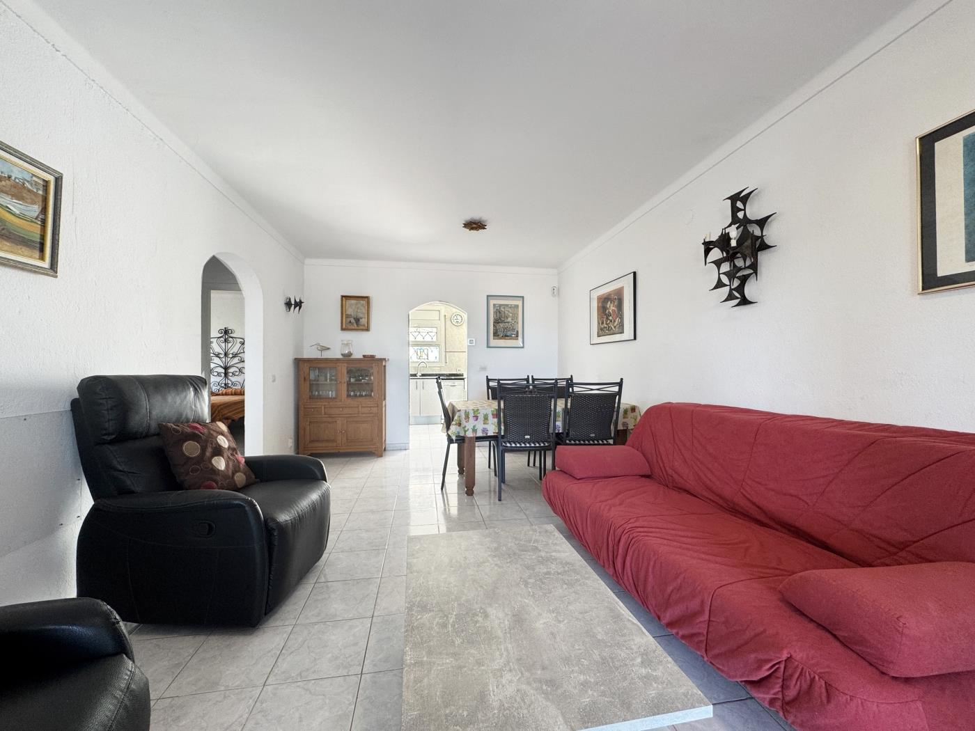 Belle Maison avec piscine privée/Jacuzzi, wifi et barbecue à l'Escala