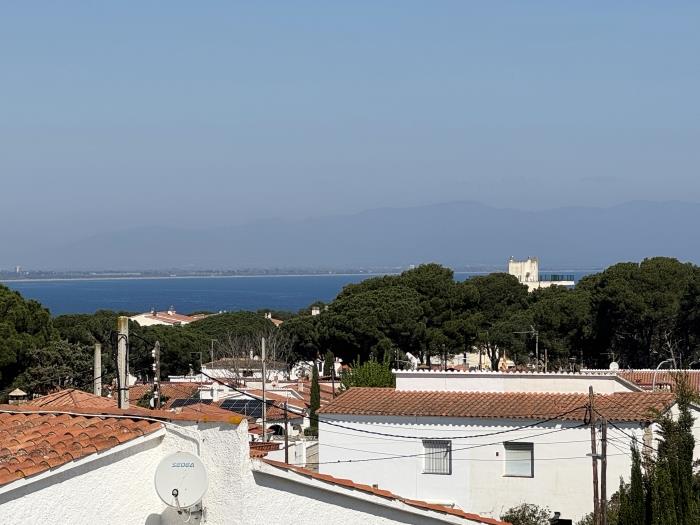 apartamentos ATA associacio Girona