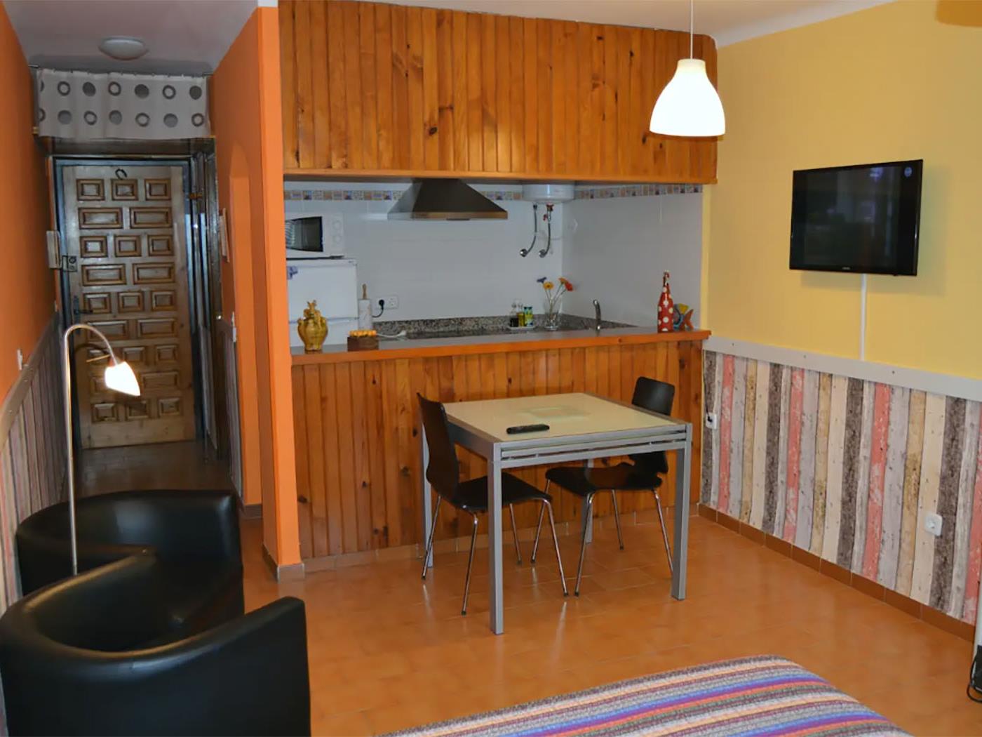 Nice studio with communal pool and parking in l'Escala