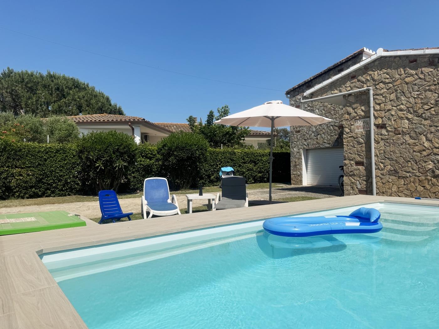 Rustic charm with modern touches in Sant Martí d'Empúries. in Sant Martí d'Empúries