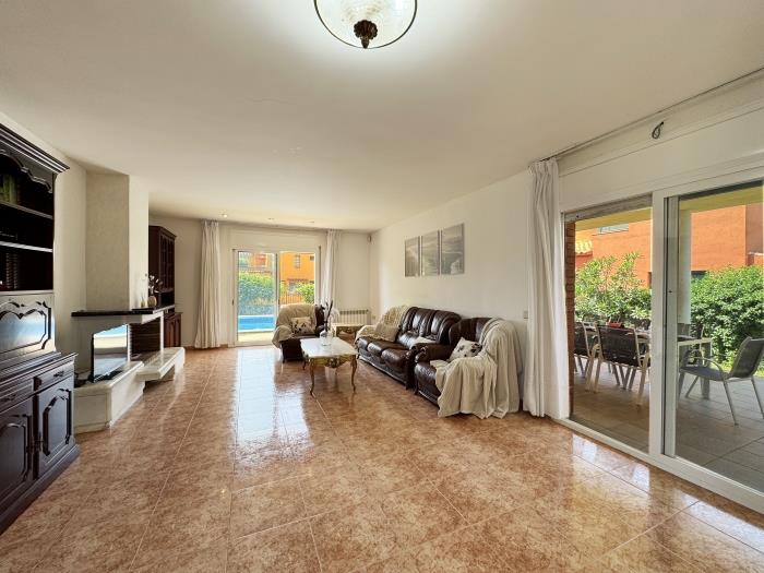 apartamentos ATA associacio Girona