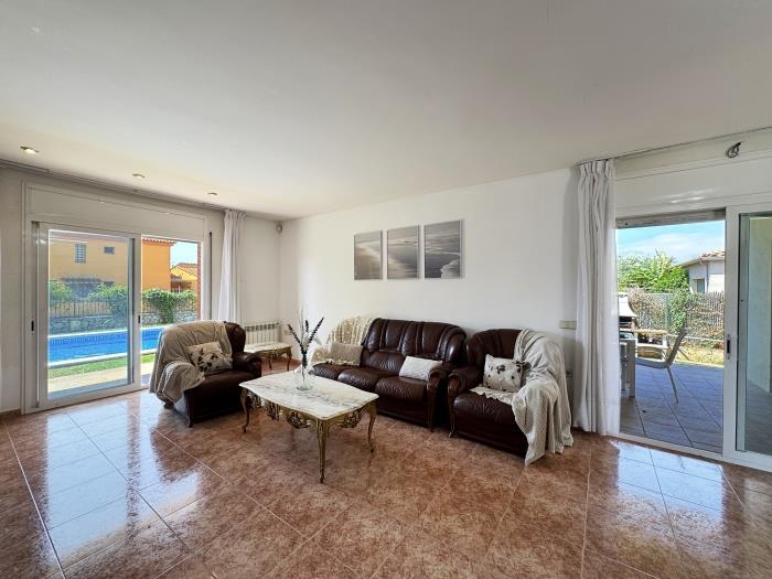 apartamentos ATA associacio Girona