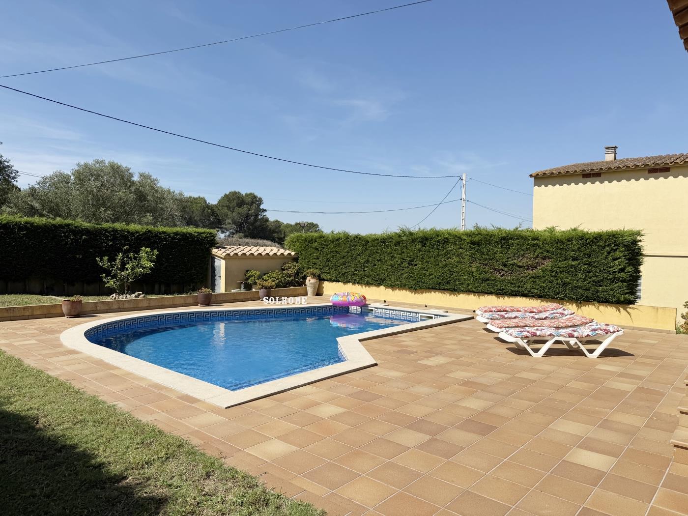Casa del Pi a Bellcaire d'Empordà