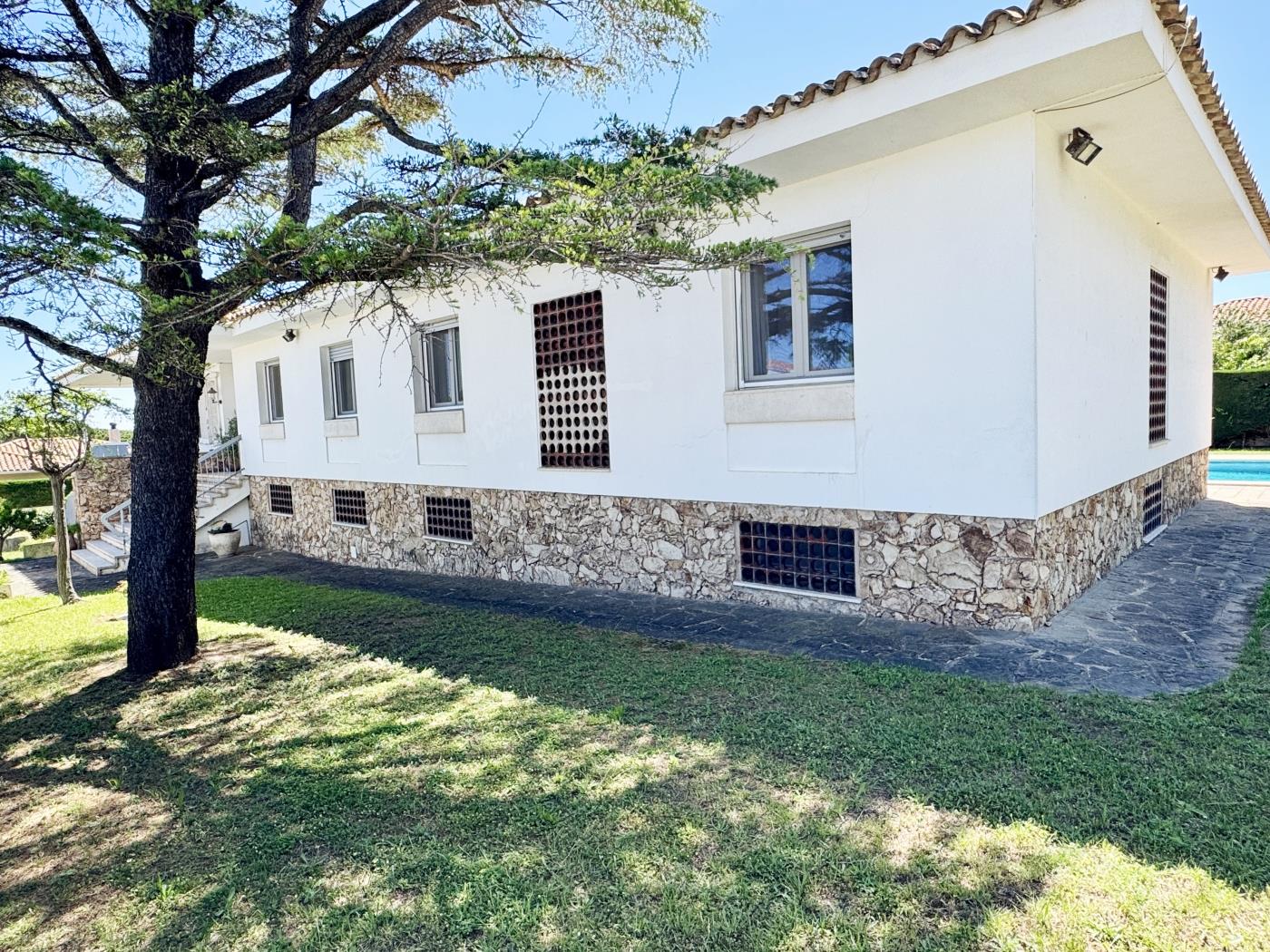 Casa Migjorn a l'Escala