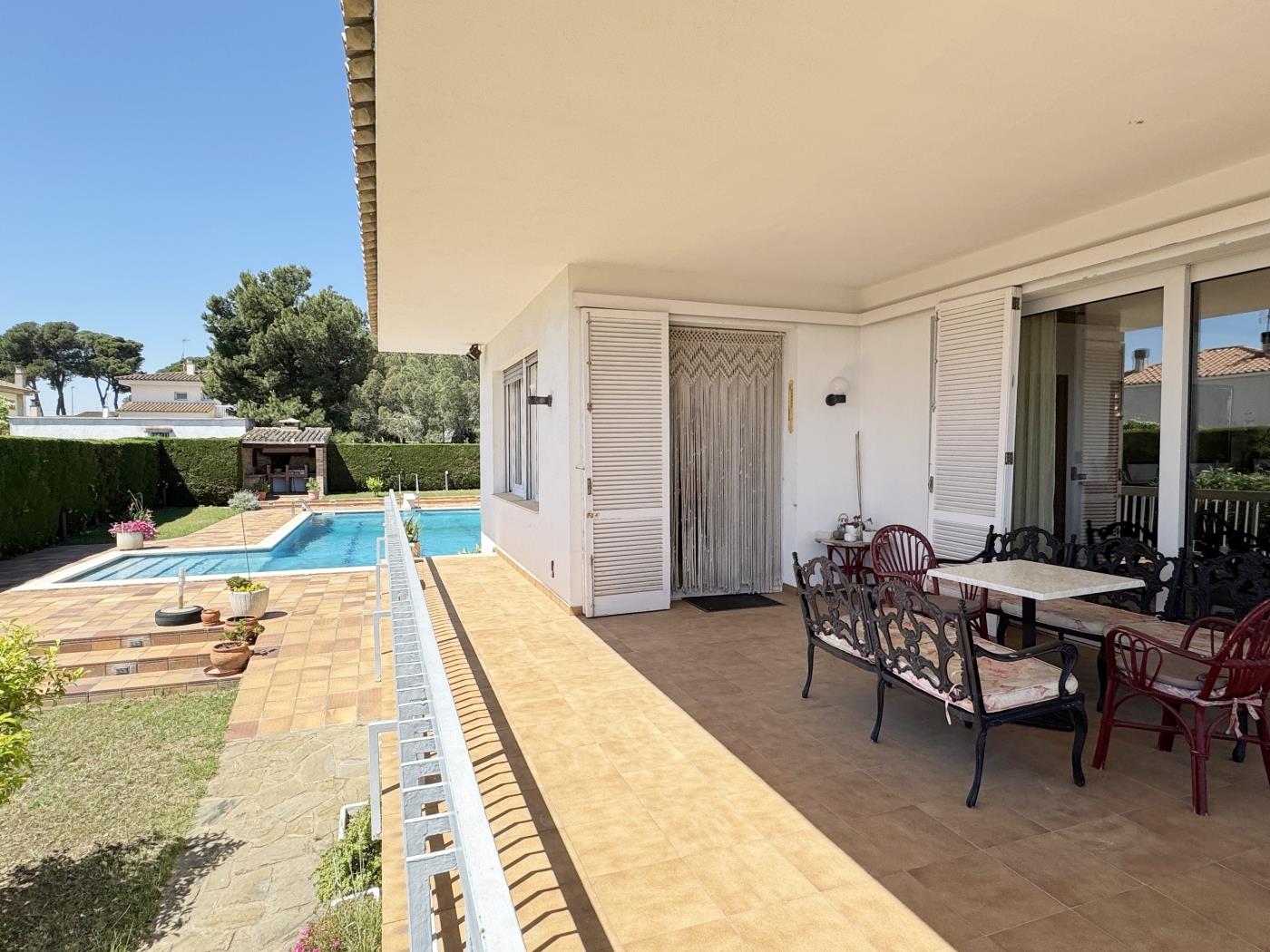 Casa Migjorn a l'Escala