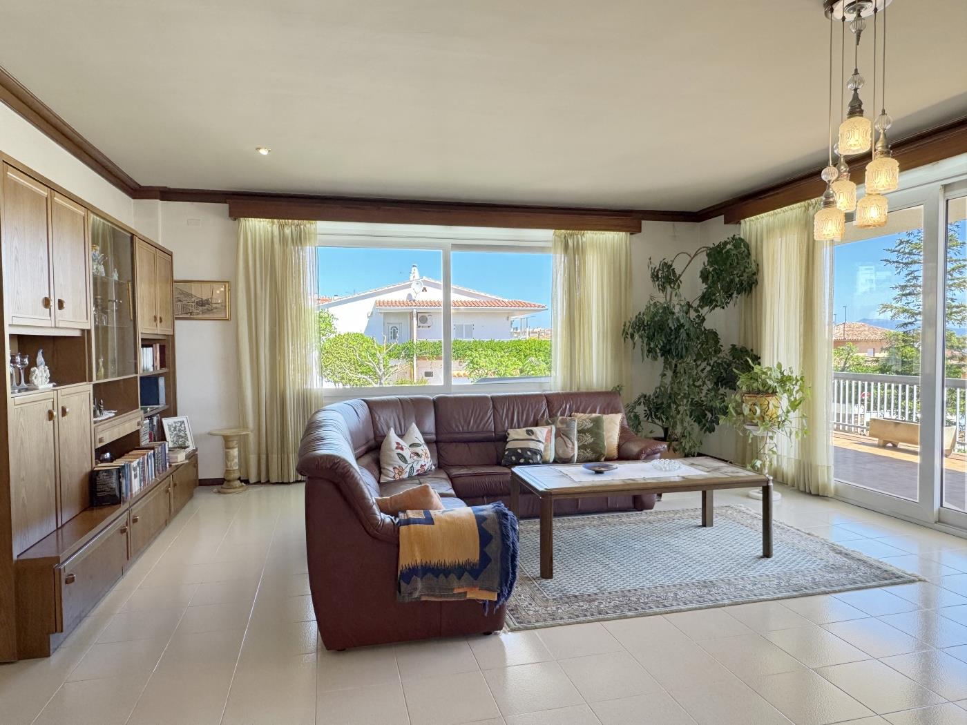 Casa Migjorn a l'Escala