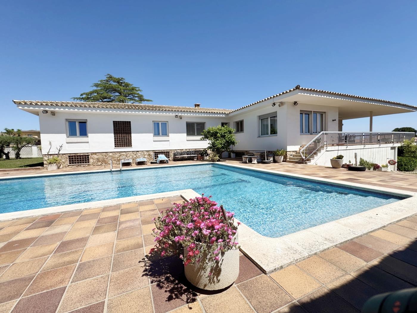Casa Migjorn a l'Escala