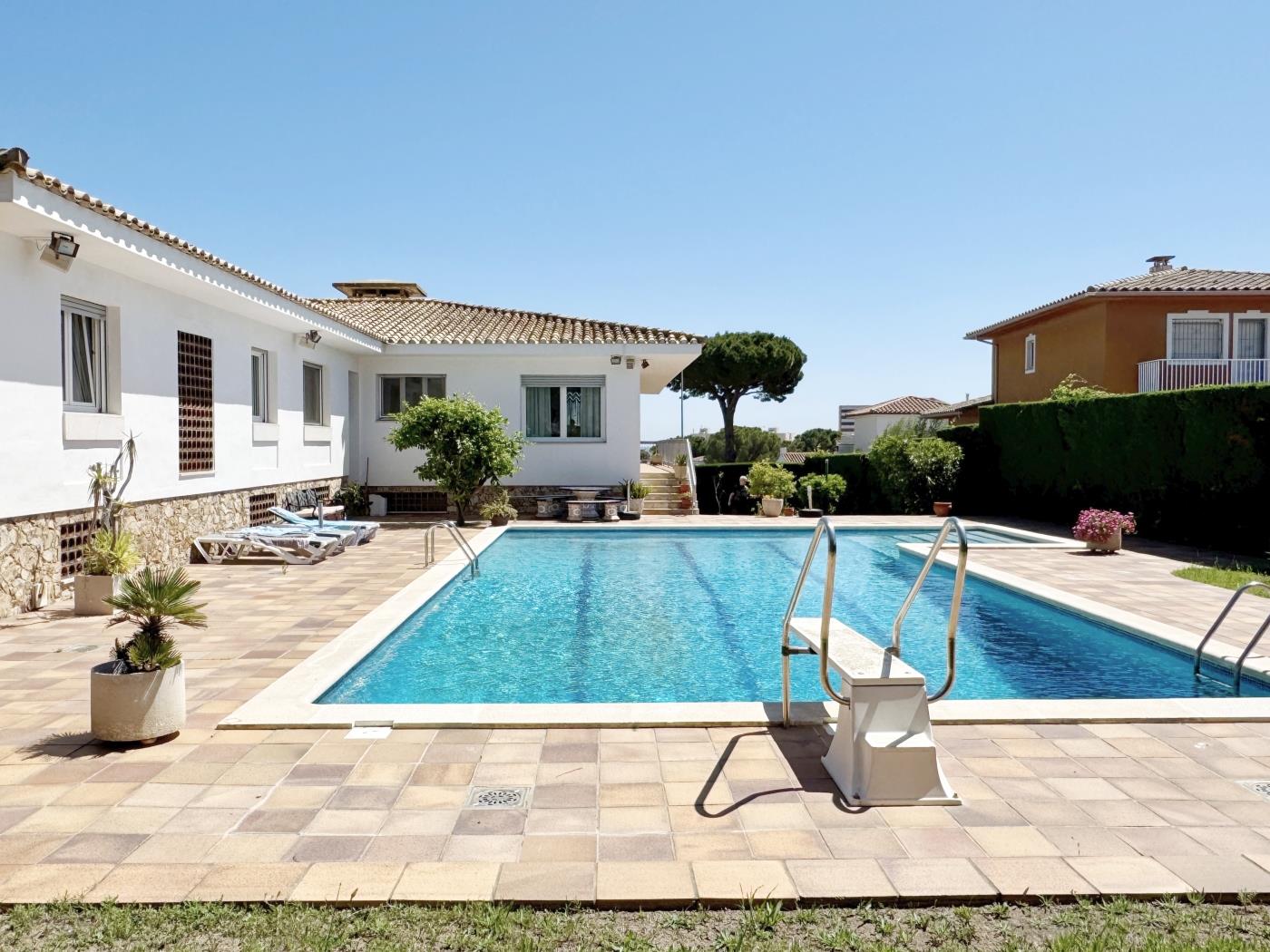 Casa Migjorn a l'Escala