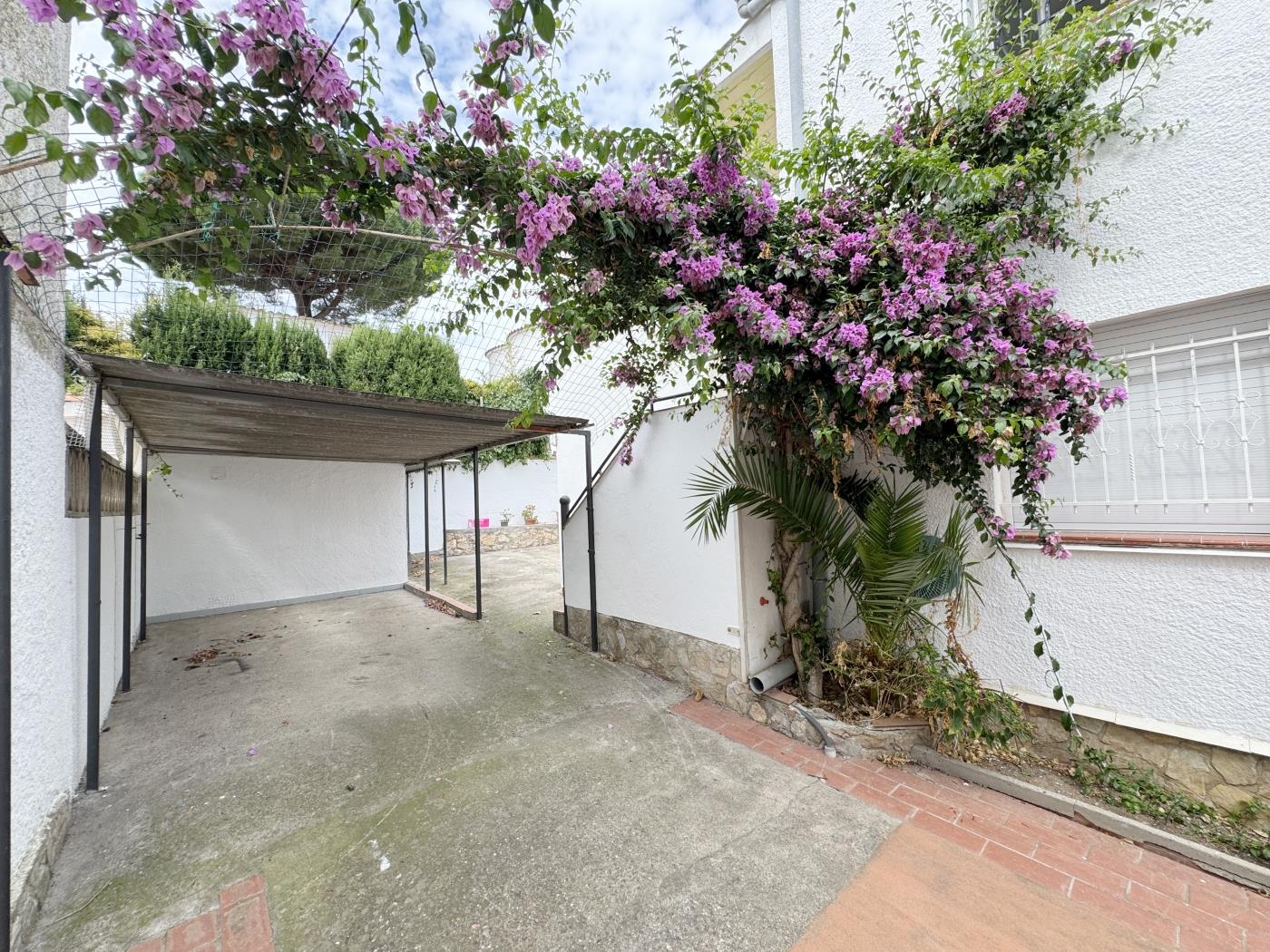 Apartament Mari in l'Escala