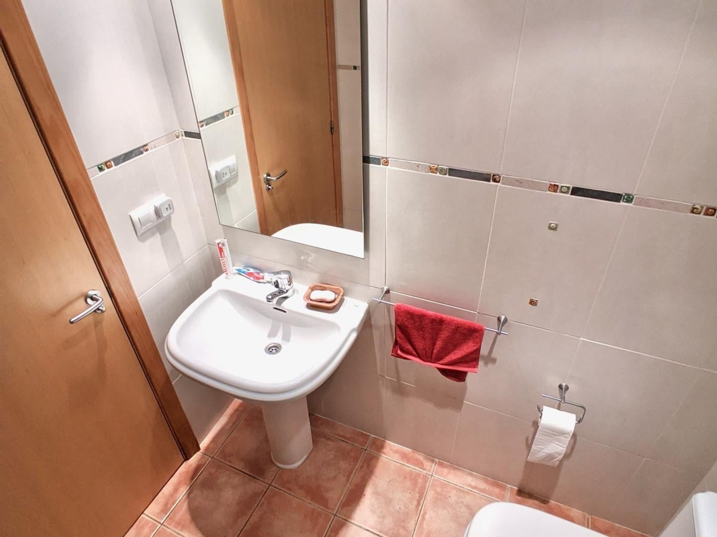 Villa familiar con piscina privada y barbacoa. en l'Escala