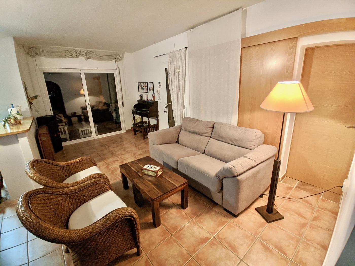 Villa familiar con piscina privada y barbacoa. en l'Escala
