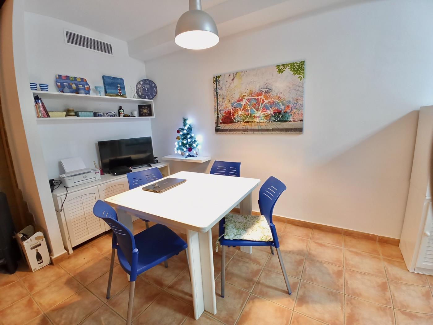 Villa familiar con piscina privada y barbacoa. en l'Escala