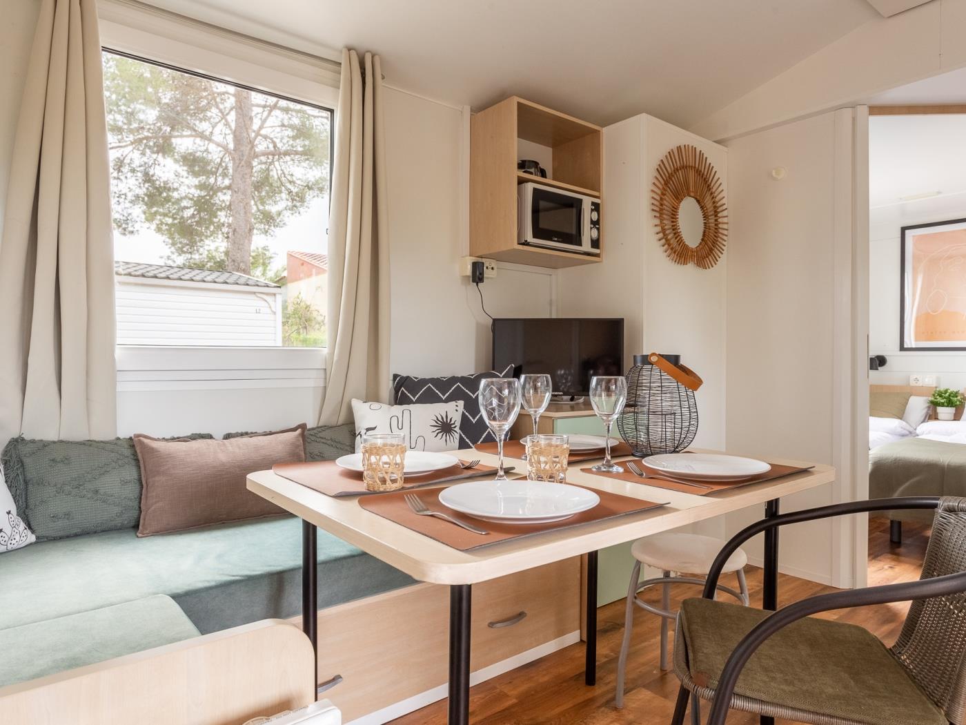 Bungalow cerca de la playa con parking y Wi-Fi en l'Escala