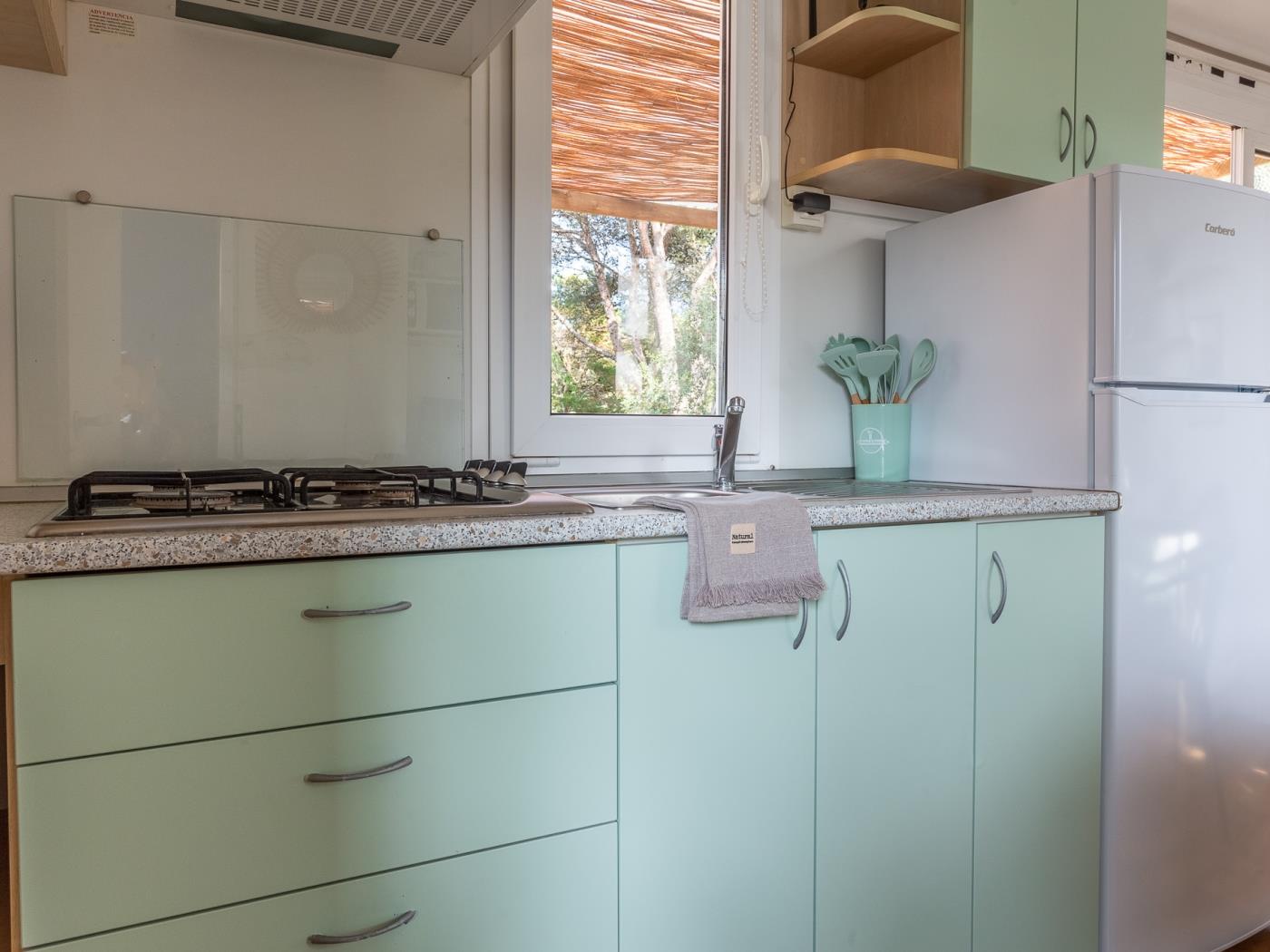 Bungalow cerca de la playa con parking y Wi-Fi en l'Escala