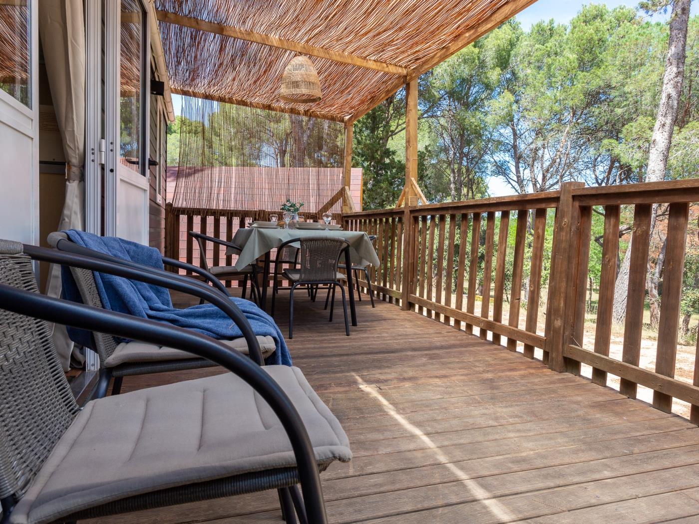 Bungalow cerca de la playa con parking y Wi-Fi en l'Escala