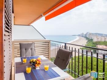 Apartament Apt. primera línia de mar amb terrassa panoràmica i accés directe a la platja