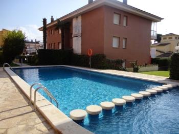 Apartament APARTMENT MAJOVI, WITH AIR CONDITIONING AND COMUNAL POOL, EXTERIOR PARKING
