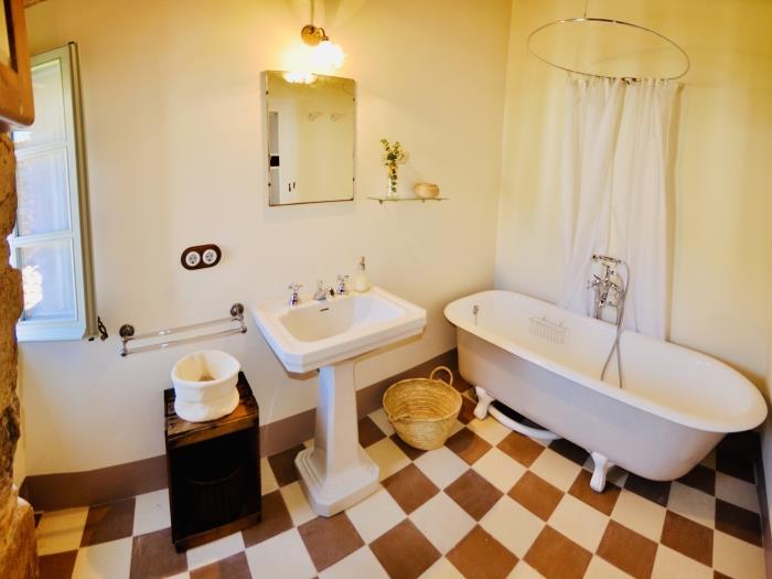 apartamentos ATA associacio Girona