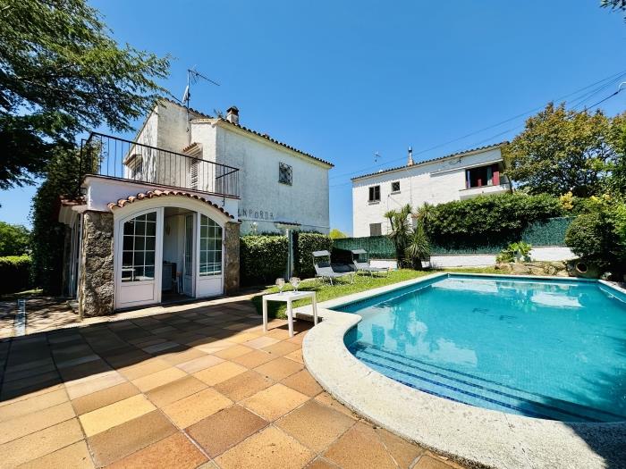 apartamentos ATA associacio Girona