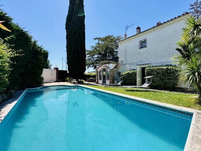 apartamentos ATA associacio Girona