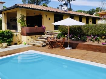Villa Serena - Private pool, parking and wifi