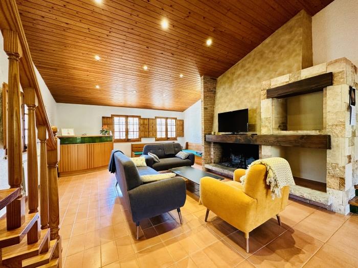apartamentos ATA associacio Girona