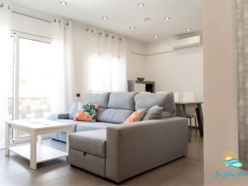 Loli apartment in peatonal beach area - Apartamento en Castelldefels