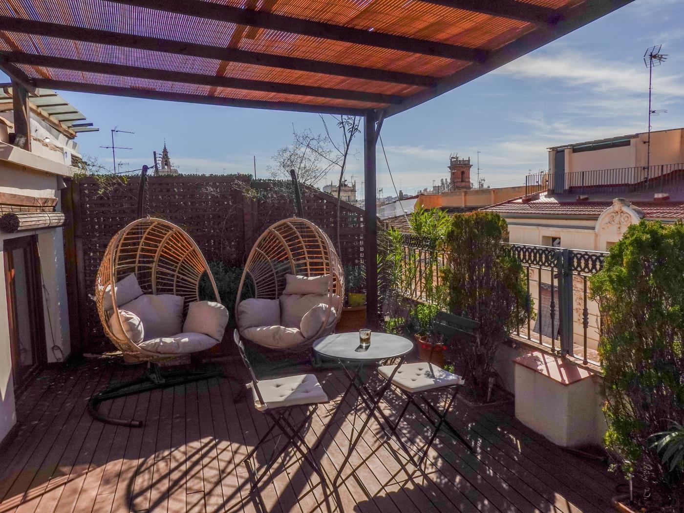 apto-loft-torres-de-serranos-terraza-en-el-centro-historico-en-valencia