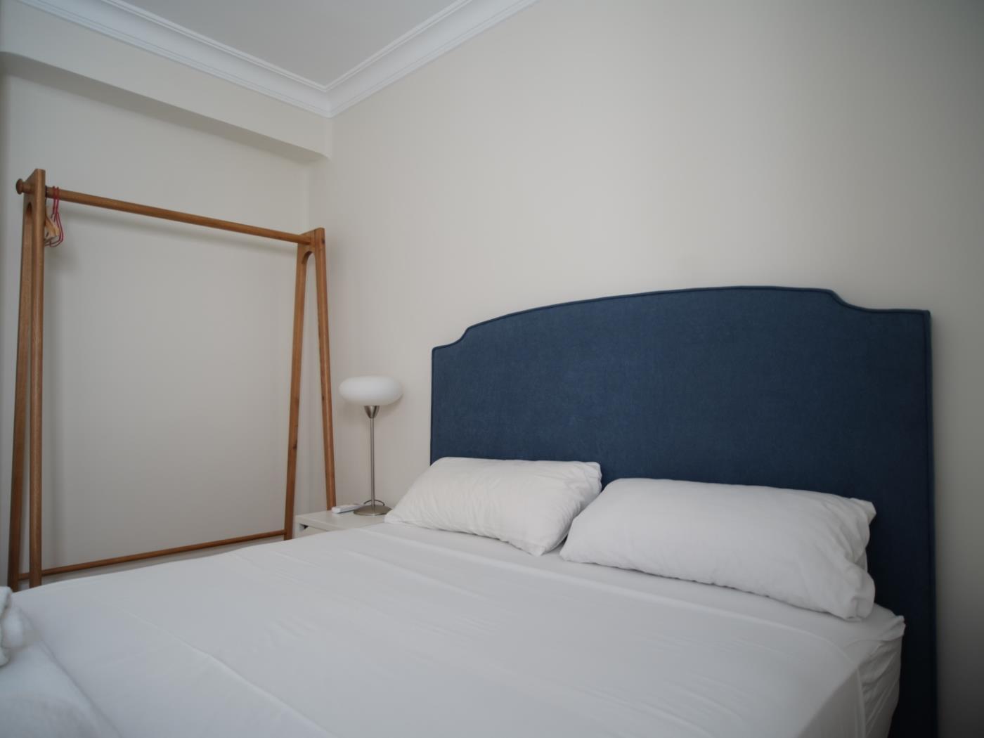 quiet-aparment-dowtown-plaza-cisneros-2-5-pax-en-ciutat-vella-en-valencia