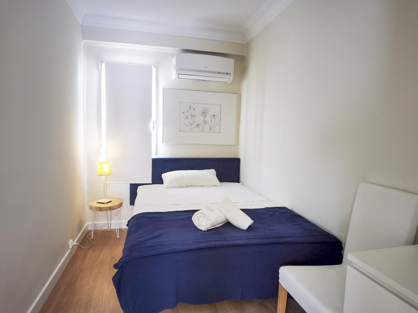 quiet-aparment-dowtown-plaza-cisneros-2-5-pax-en-ciutat-vella-en-valencia