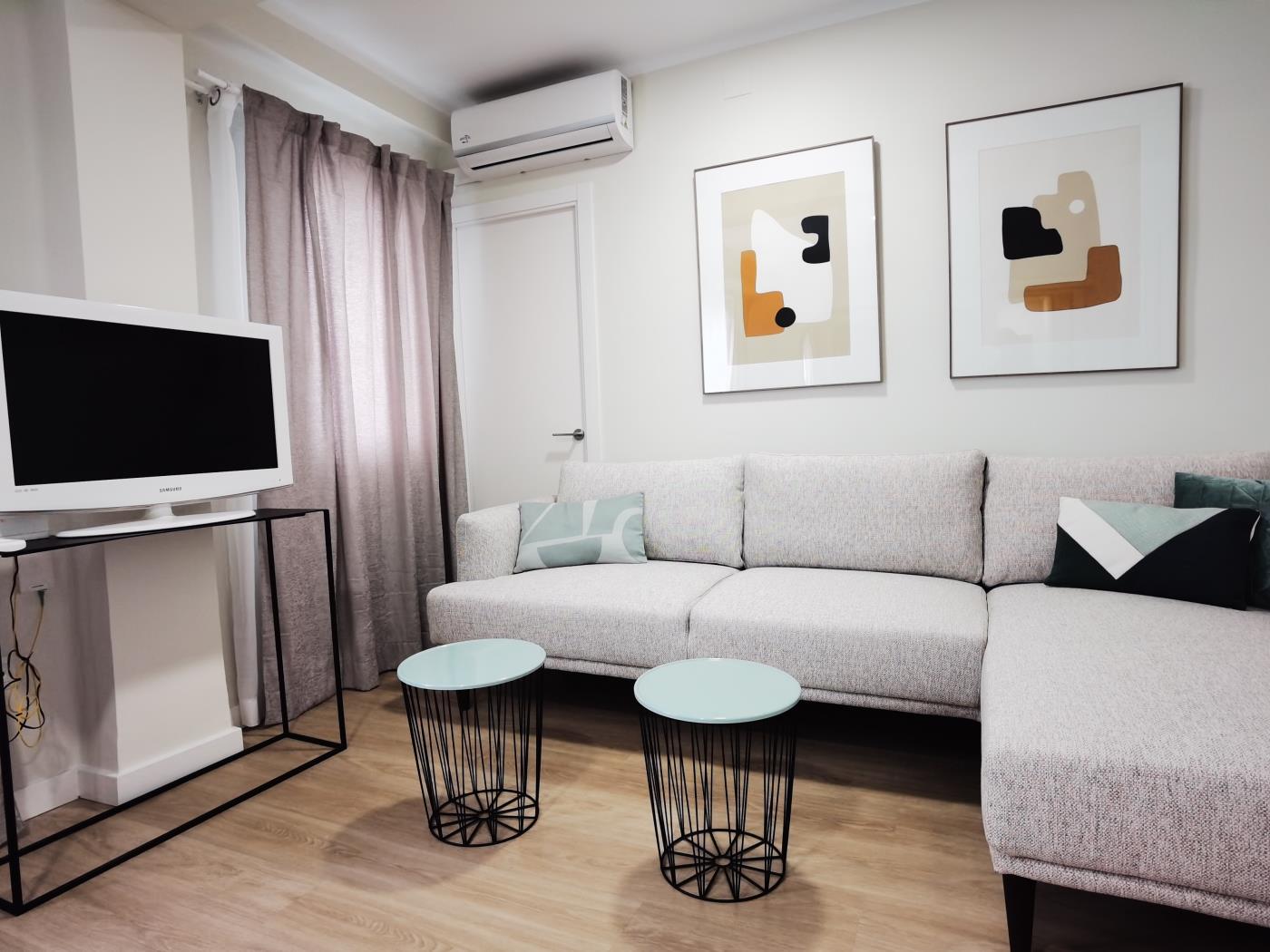 quiet-aparment-dowtown-plaza-cisneros-2-5-pax-en-ciutat-vella-en-valencia