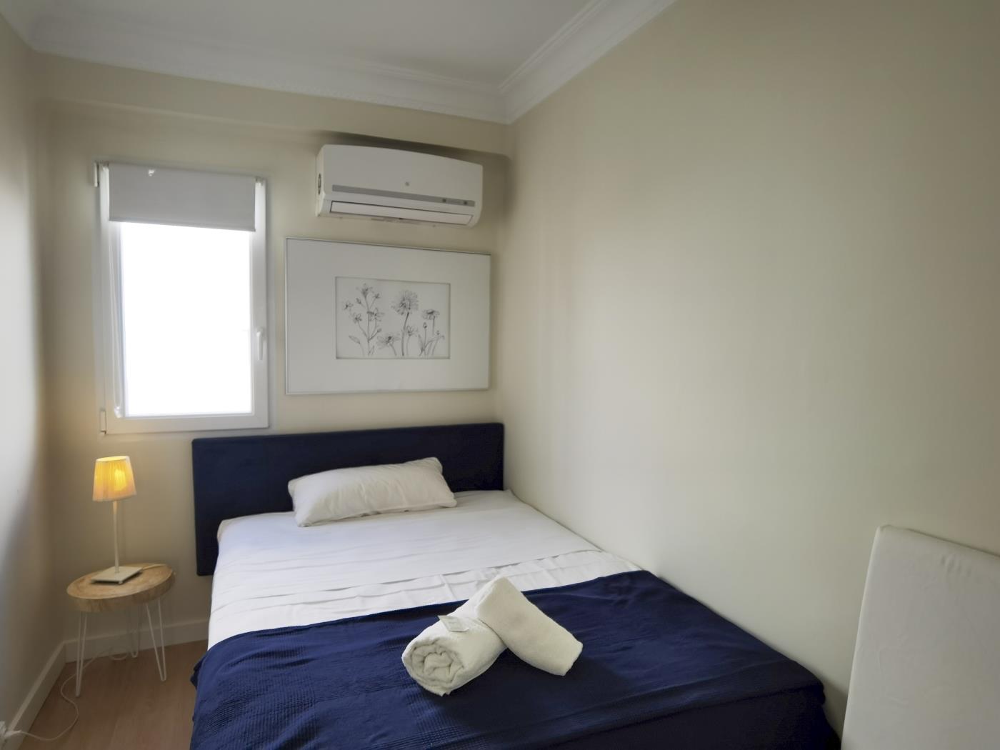 quiet-aparment-dowtown-plaza-cisneros-2-5-pax-en-ciutat-vella-en-valencia