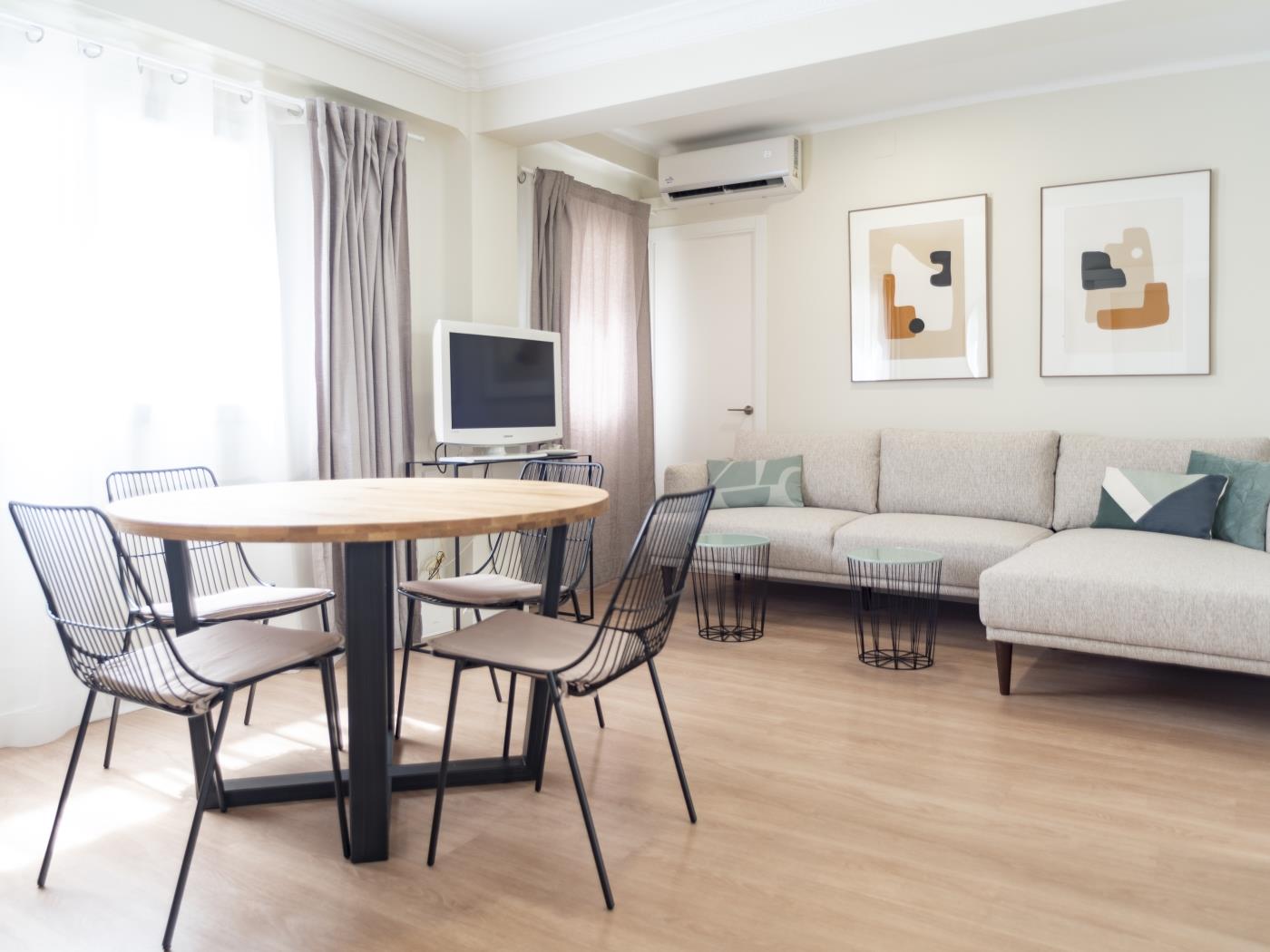 quiet-aparment-dowtown-plaza-cisneros-2-5-pax-en-ciutat-vella-en-valencia