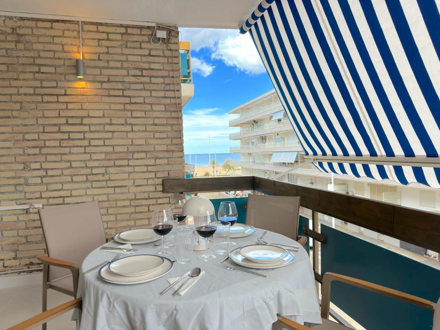 apartment-3-bedroom-3-bathroom-in-playa-gandia-in-gandia