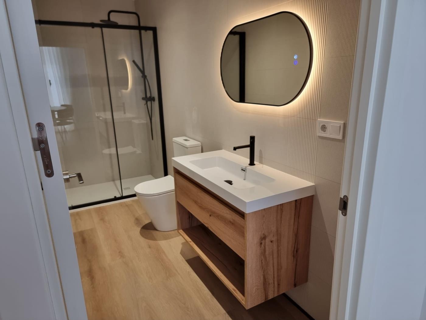 spectacular-apartment-with-all-the-amenities-en-valencia