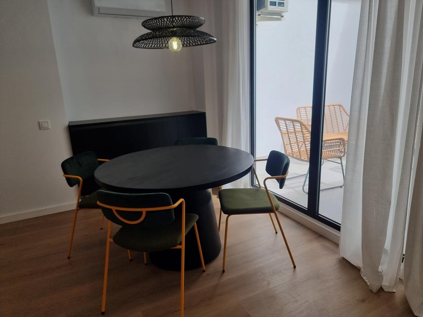 spectacular-apartment-with-all-the-amenities-en-valencia