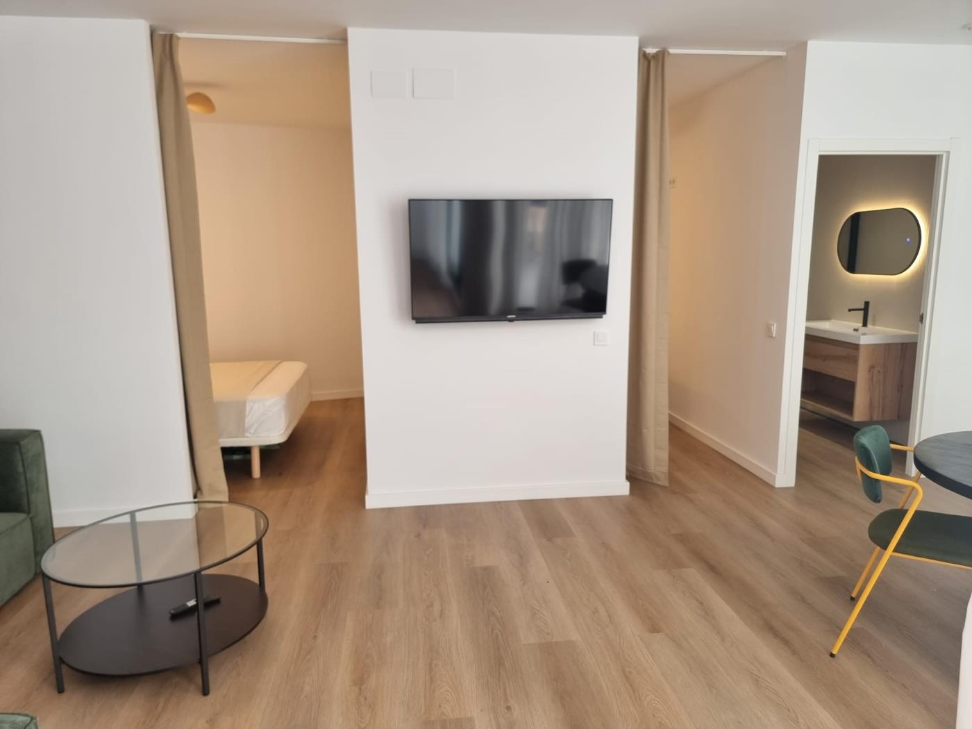 spectacular-apartment-with-all-the-amenities-en-valencia