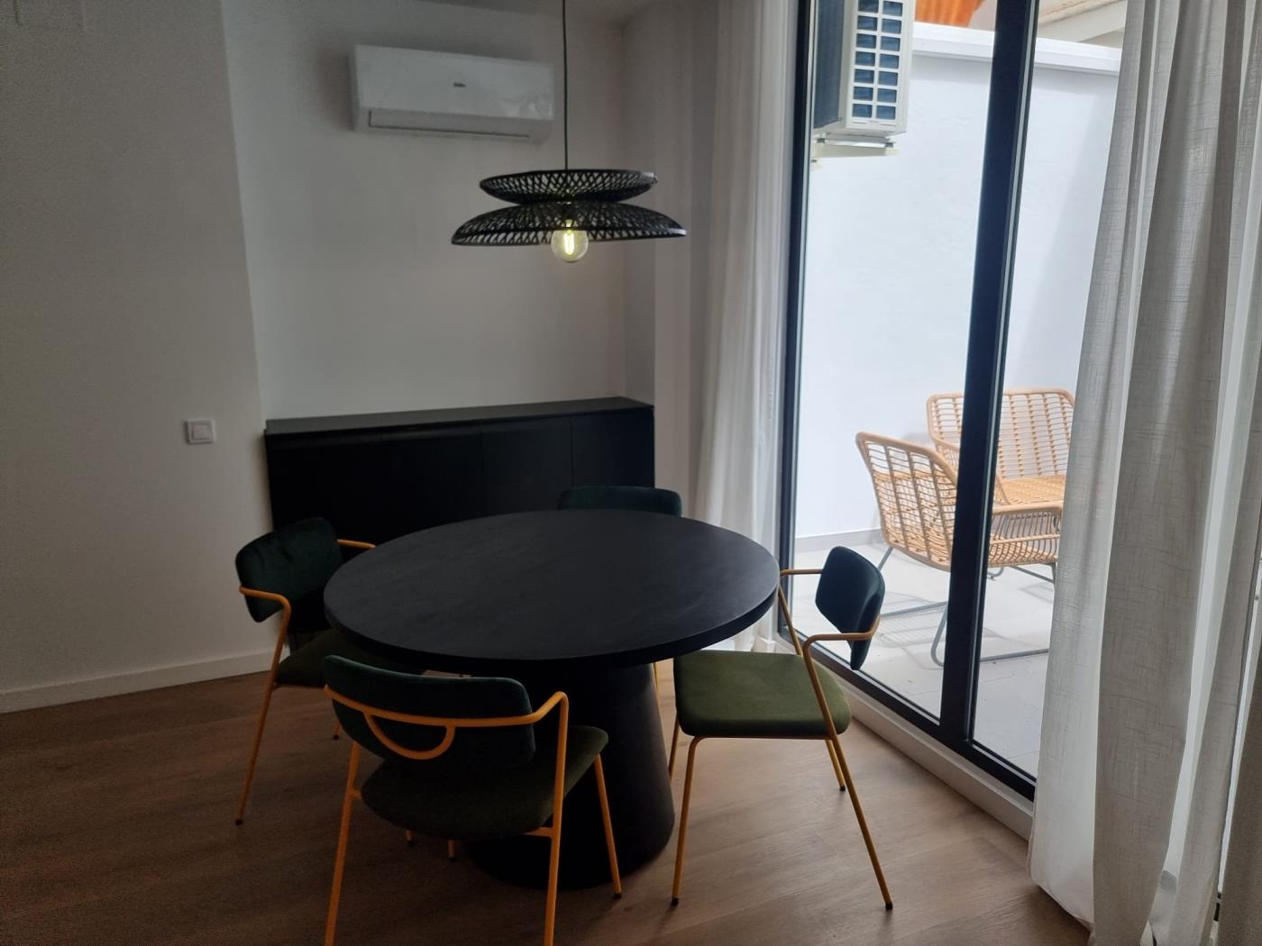 spectacular-apartment-with-all-the-amenities-en-valencia