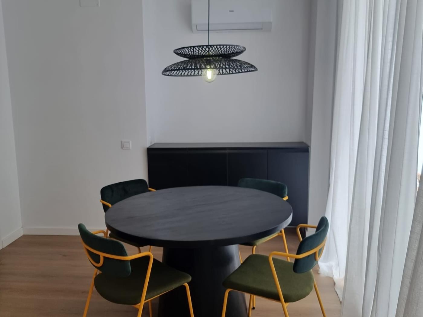 spectacular-apartment-with-all-the-amenities-en-valencia