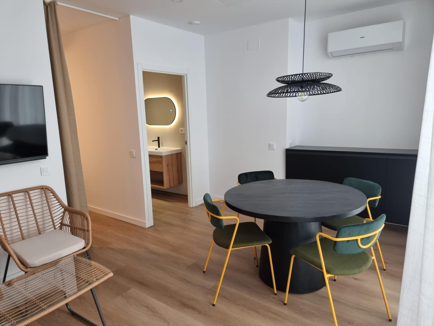 spectacular-apartment-with-all-the-amenities-en-valencia