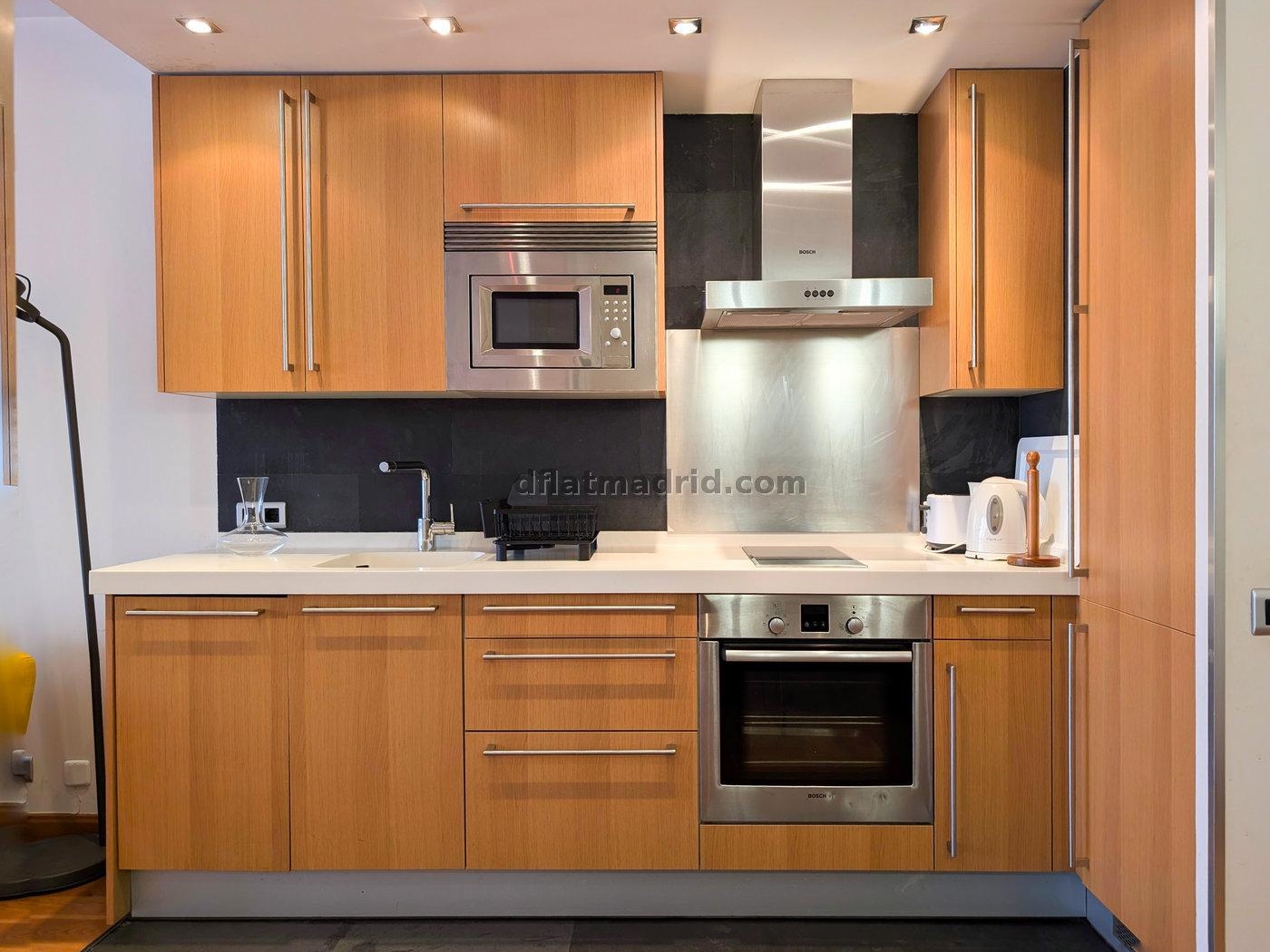 Apartamento exterior cerca de Serrano totalmente amueblado #209 en Madrid
